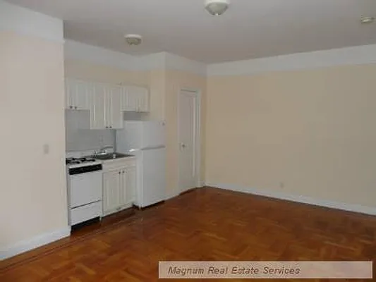 Rented by Magnum Realty Holdings, LLC | media 6