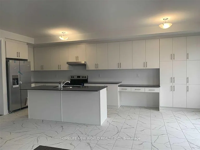 83 Kentledge Ave — Photo 2