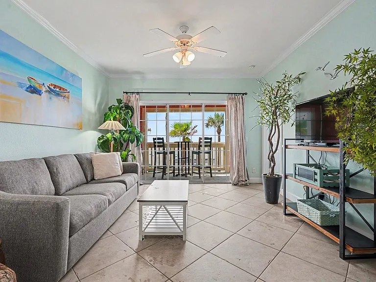 7000 Seawall Blvd #622 — Photo 2