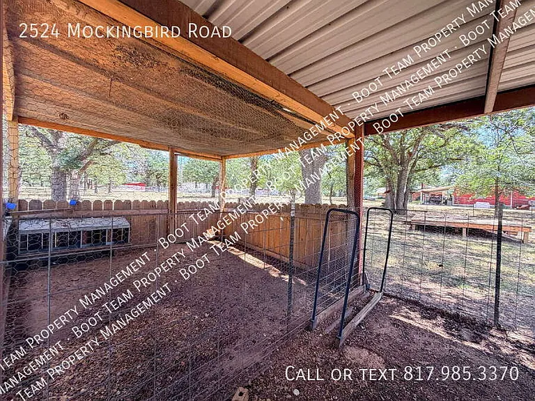 2524 Mockingbird Rd — Photo 59