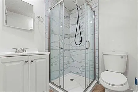 904 Kostner Dr — Photo 8
