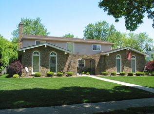 845 King Richards Ct, Deerfield, IL 60015