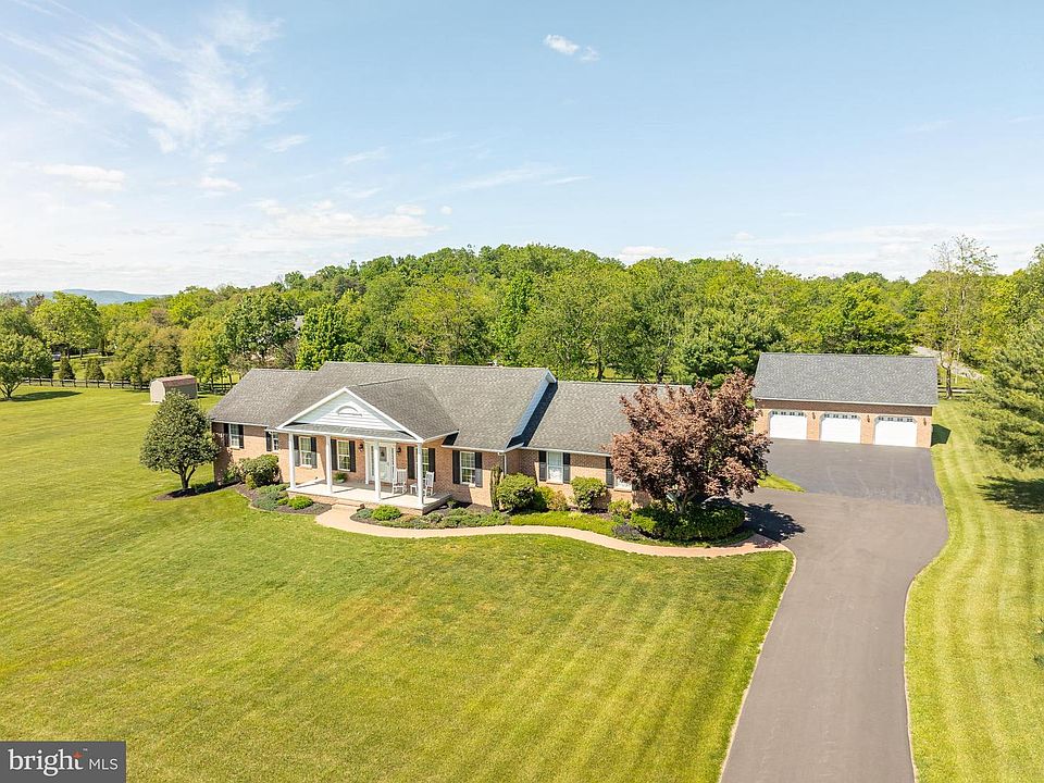1st image of 655 Ashton Dr