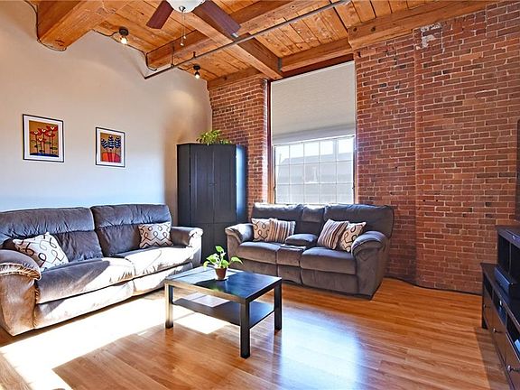 3rd image of 555 S Water St APT 215