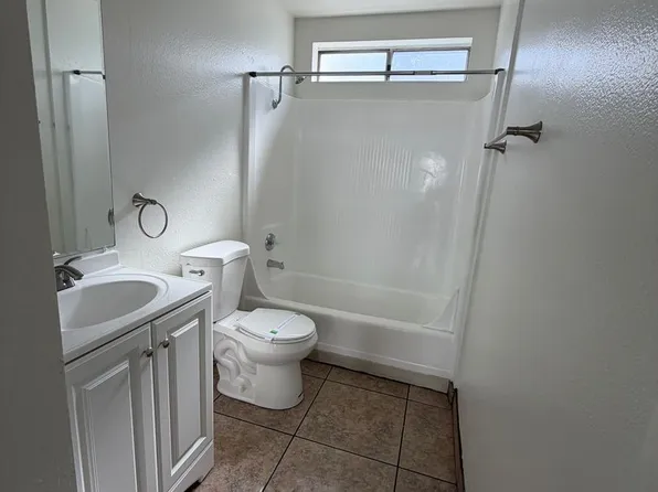 1088, 1088 Alamitos Ave APT L, Long Beach, CA 90813