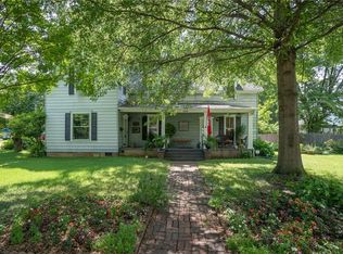 412 S Vine St, Paris, AR 72855