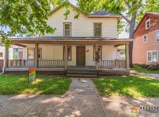 711 Fremont St #&-2-1, Manhattan, KS 66502