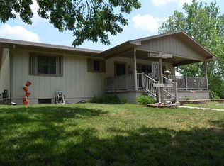1008 C St, Fairbury, NE 68352