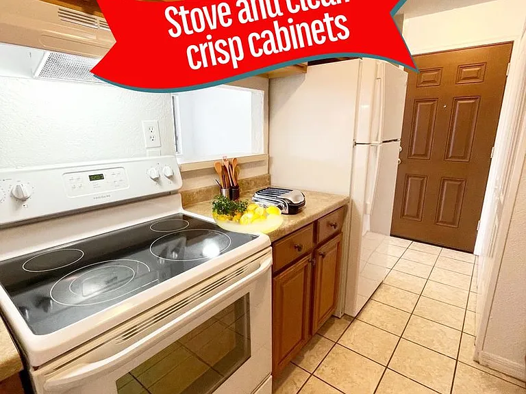 1040 S Buena Vista Dr — Photo 3