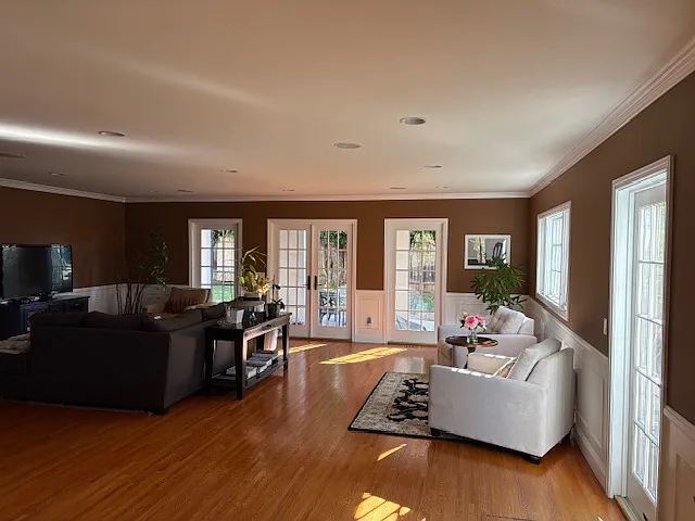 10328 Dunkirk Ave — Photo 6