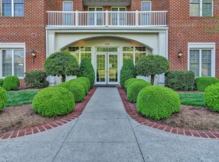 225 23rd St SW APT 205, Roanoke, VA 24014