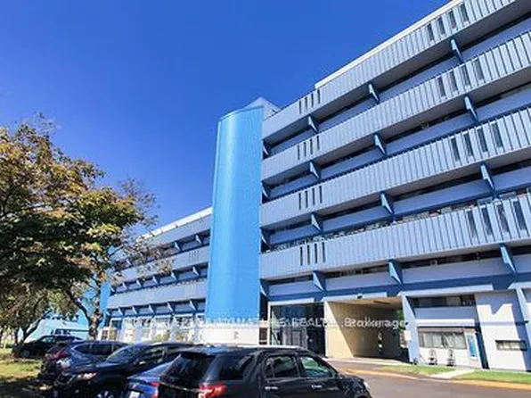 4673 Jane St Unit 806, Toronto, ON M3N 2L1