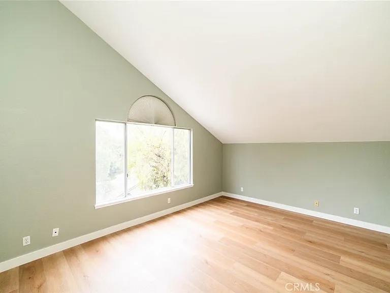 26732 Ashford — Photo 17