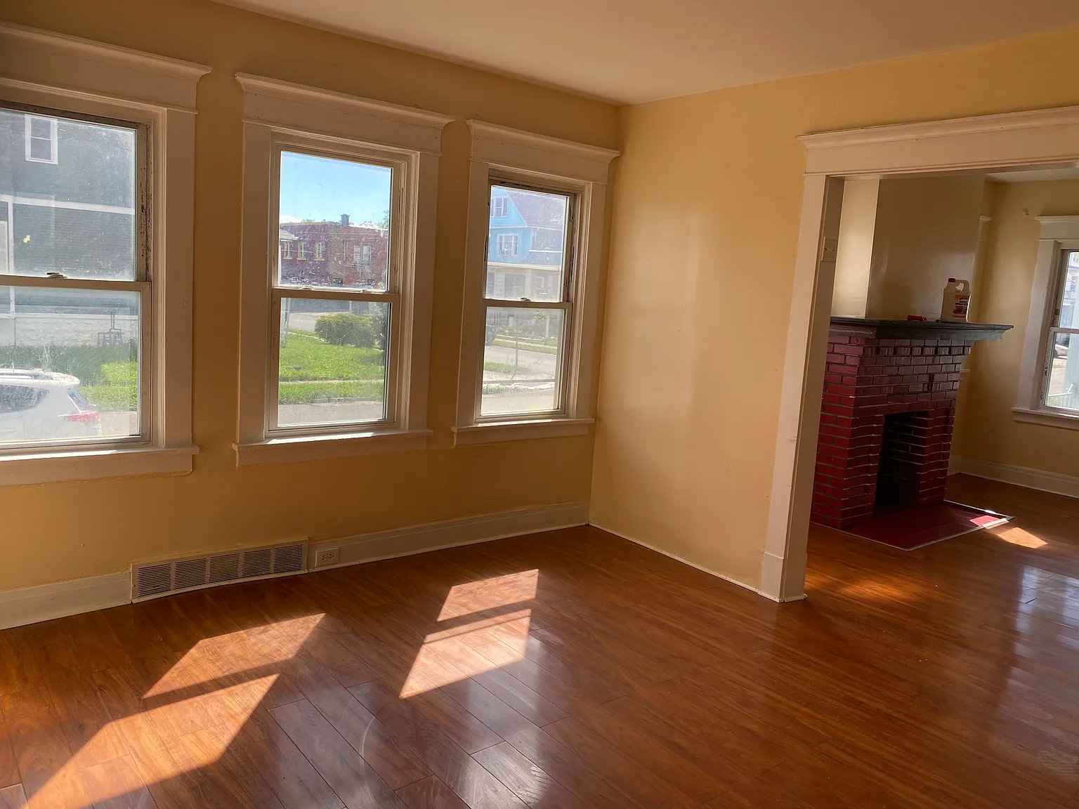 3 bed, 1.5 bath, $1,350 — Photo 4