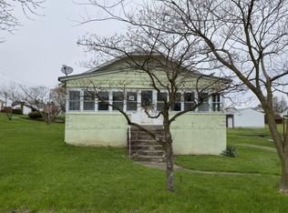 616 Burtner Rd, Natrona Heights, PA 15065