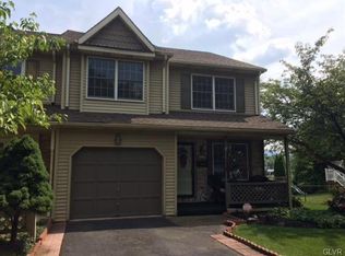 1233 Stanford Rd, Bethlehem, PA 18018