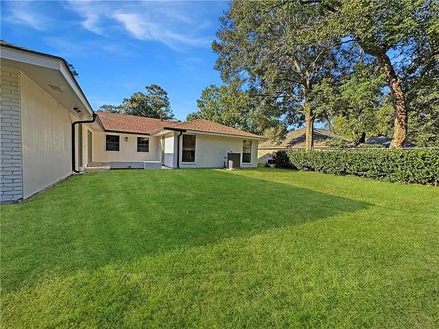 301 Steele Rd — Photo 17
