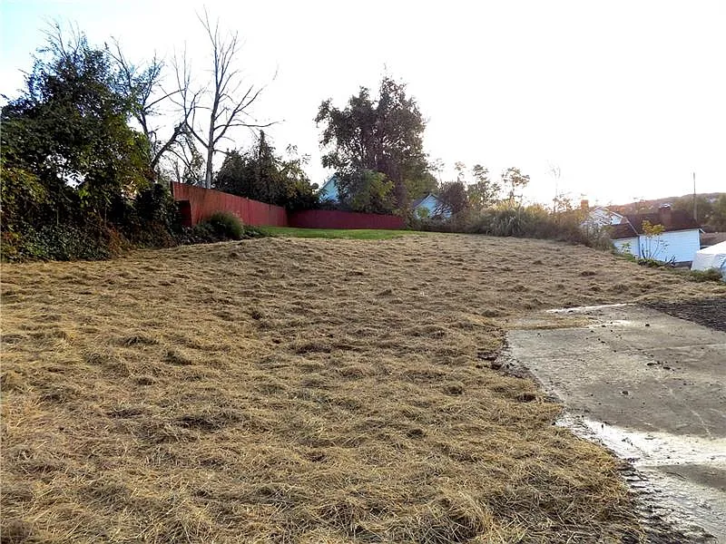 109 W Berkeley St photo 1