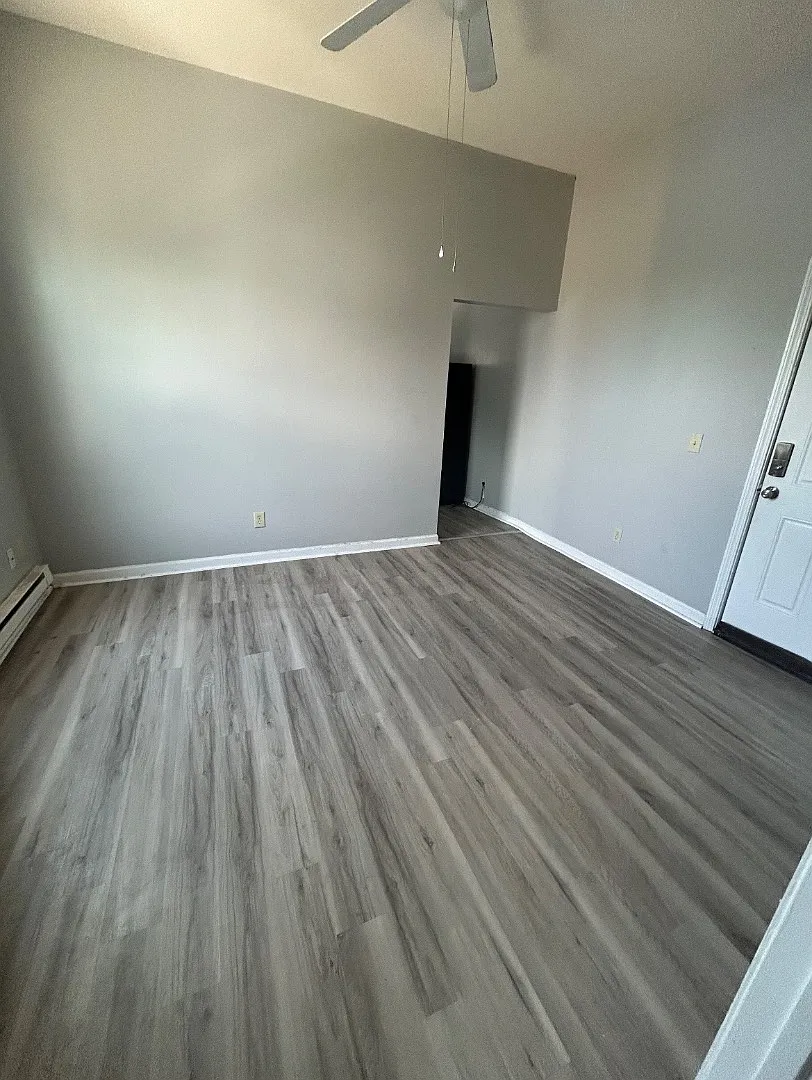 2021 Russell St - unit 7 — Photo 3