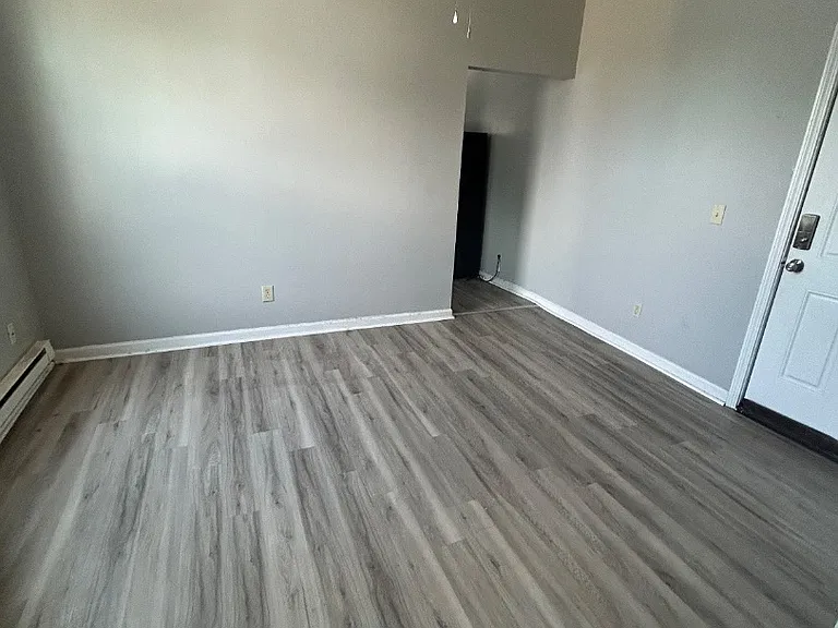 Unit Photo
