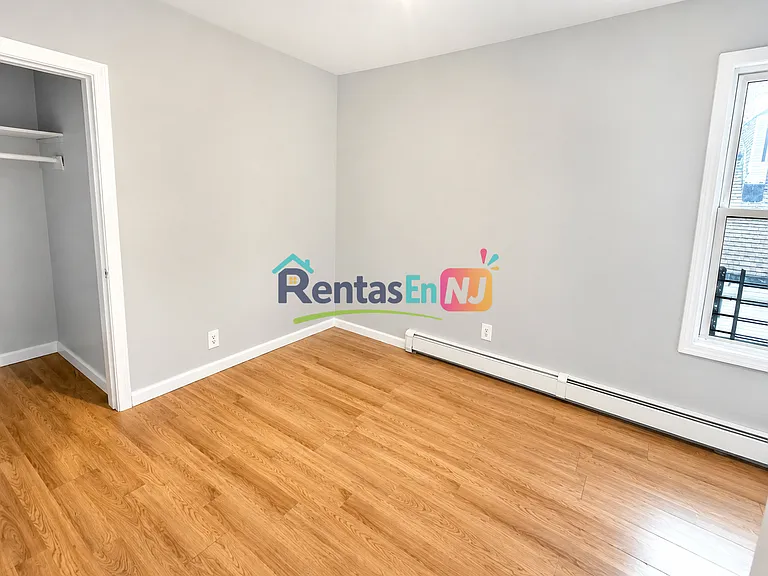148 Chadwick Ave #3D — Photo 5