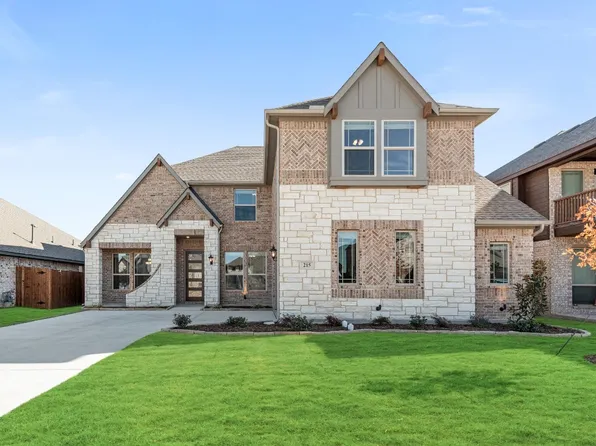 215 Clairmont Dr, Ponder, TX 76259