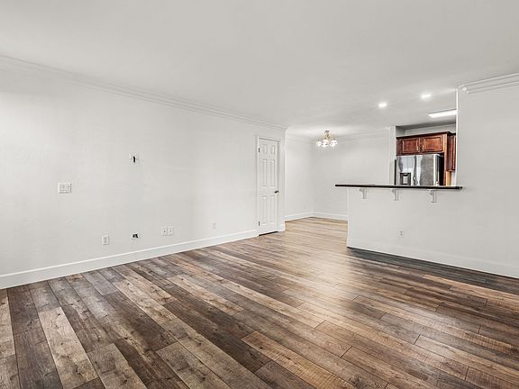 3rd image of 506 Canyon Dr Unit 31