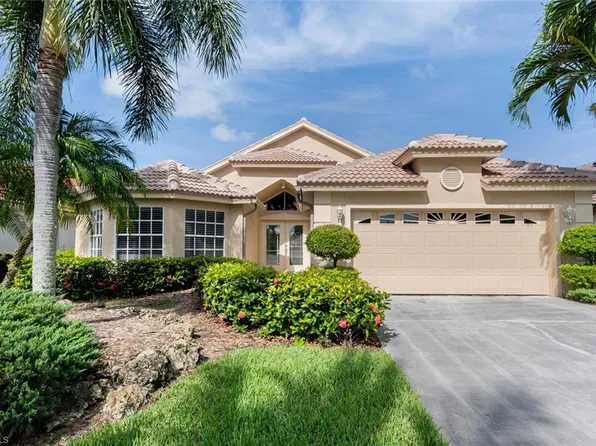 8449 Indian Wells Way, Naples, FL 34113