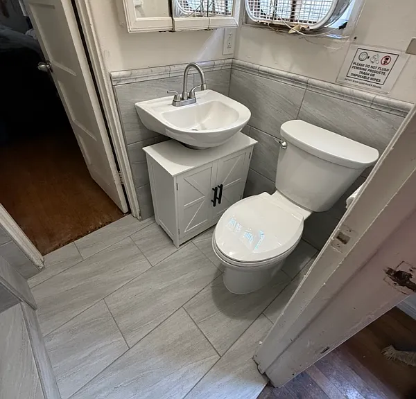 728 Venice Ct — Photo 24