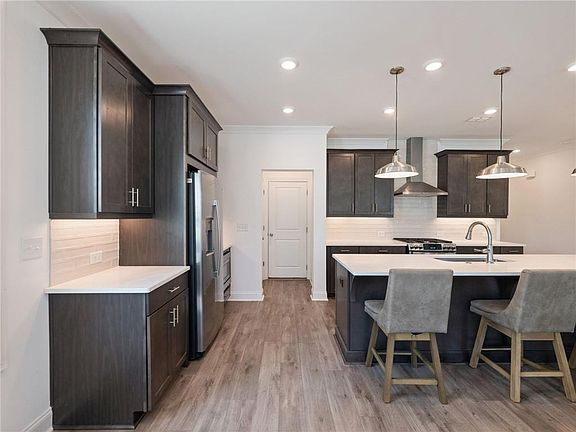 5th image of 5111 Riden Way