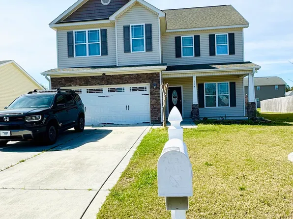 114 Cavalier Dr, Jacksonville, NC 28546