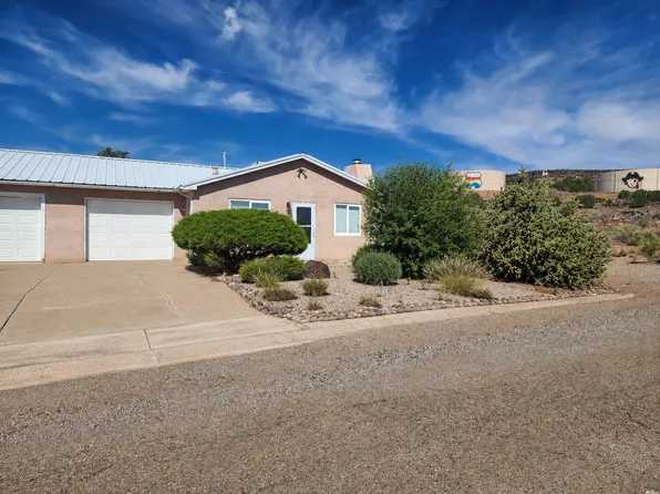 715 Iron St, Grants, NM 87020