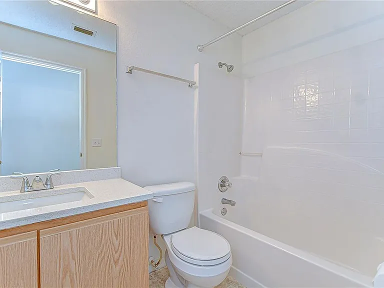 18303 Elmhurst Ln — Photo 26