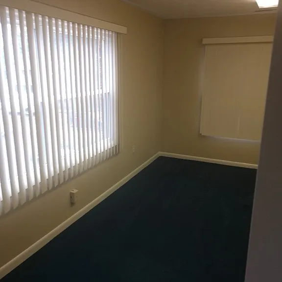 555 Pleasant St E #2 — Photo 8