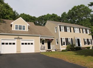 11 Millbrook Dr, Rockland, MA 02370