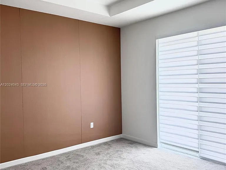 663 SE 13th Street Cir — Photo 14