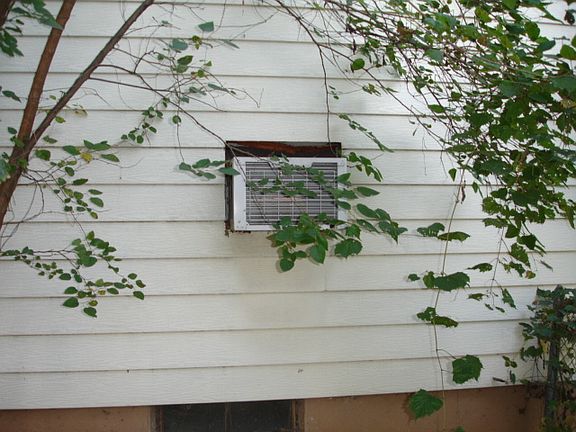 5th image of 4336 Yecker Ave