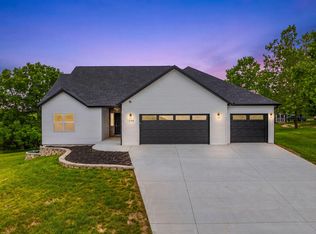 1296 Mule Barn Drive, Cape Fair, MO 65624