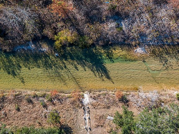 5th image of 2269 Old Rocksprings Rd