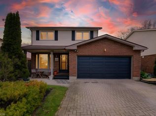 108 Clearwater Cres, Waterloo, ON N2V 1L8