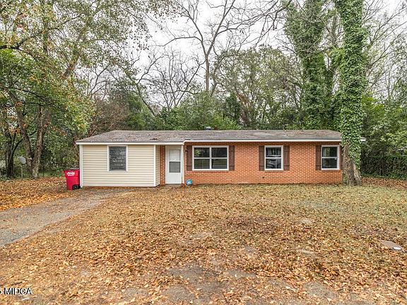 3rd image of 4278 Vinson Ave