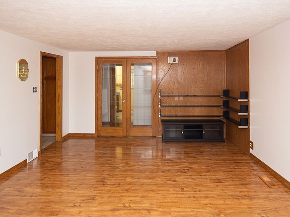 4th image of 1015 Talmadge Ave