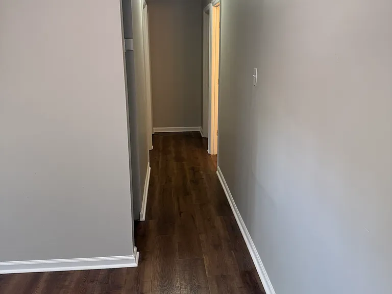 3325 Featherston Dr — Photo 3