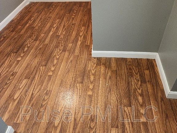 2nd image of 1212 E Henry Clay Ave