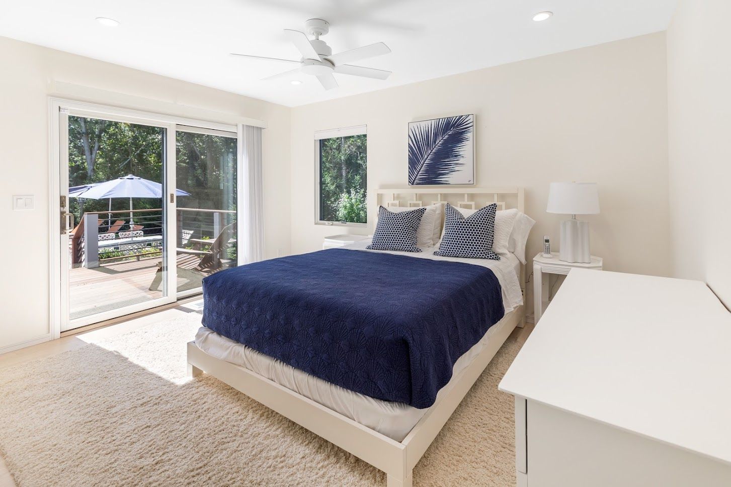 1st level junior en-suite primary bedroom