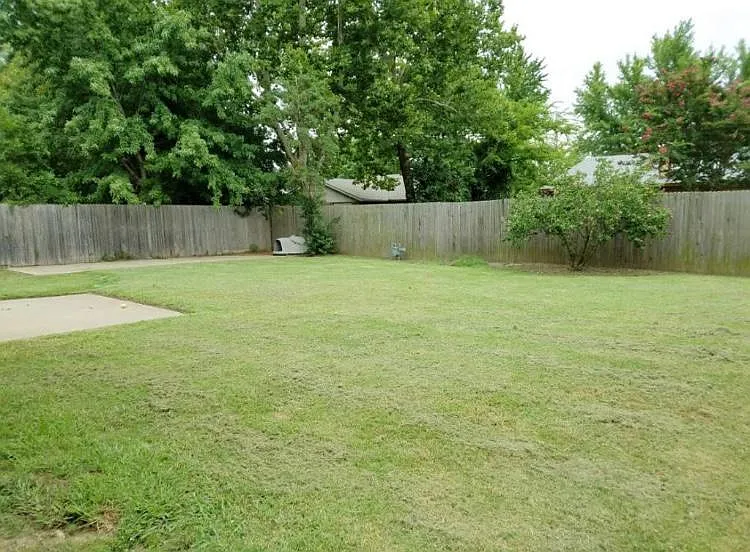 2 bed, 1100 sqft, $1,350 — Photo 4