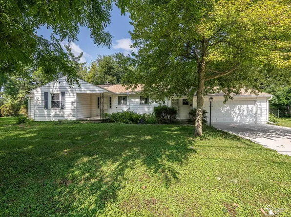 203 S Adrian St, Tecumseh, MI 49286