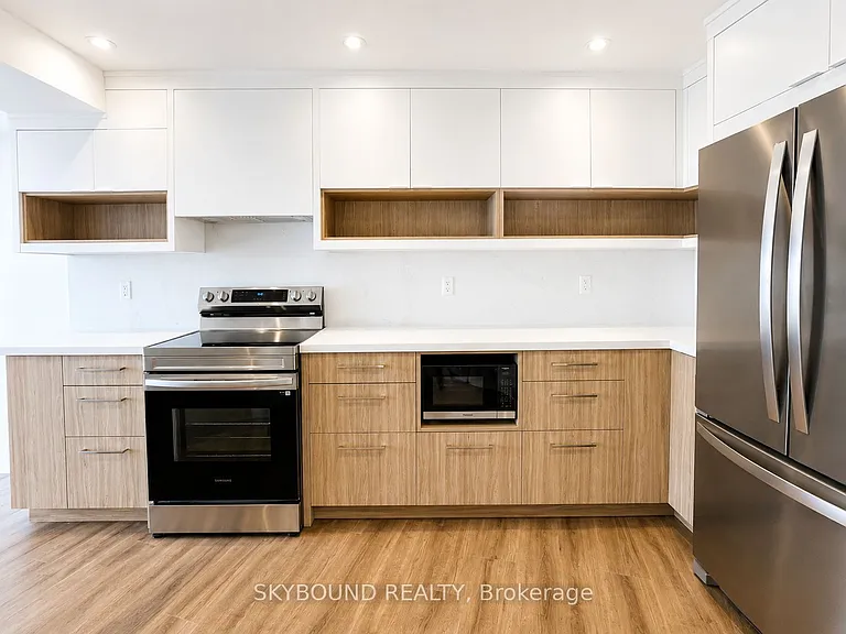 1360 Rathburn Rd E #1705 — Photo 14
