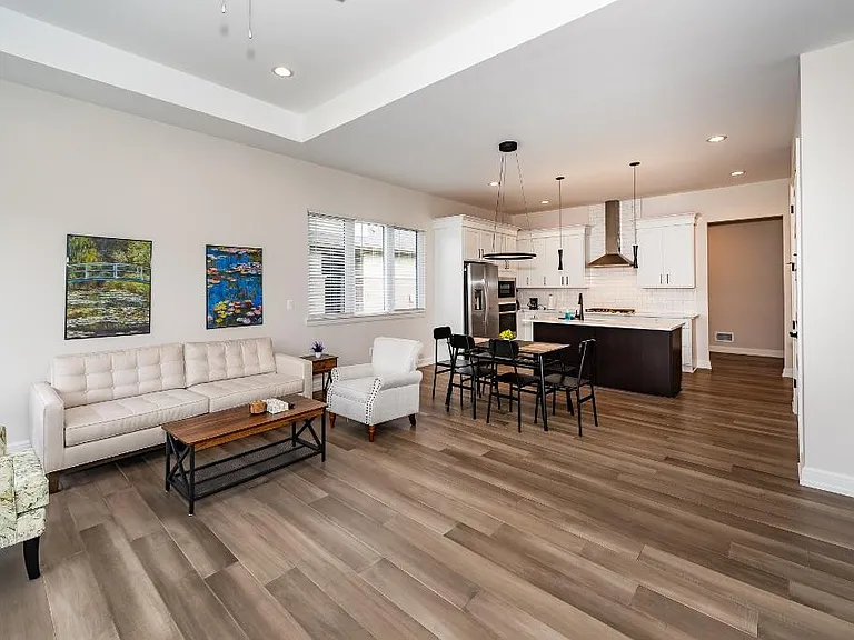 7488 Gramercy Cir — Photo 25