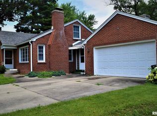 530 Rosedale Blvd, Jacksonville, IL 62650